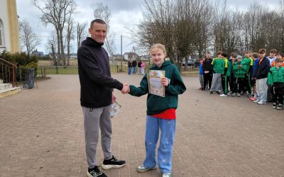 SP NR 1 W BRUSACH: Gminne Igrzyska Dzieci w drużynowych biegach przełajowych dziewcząt