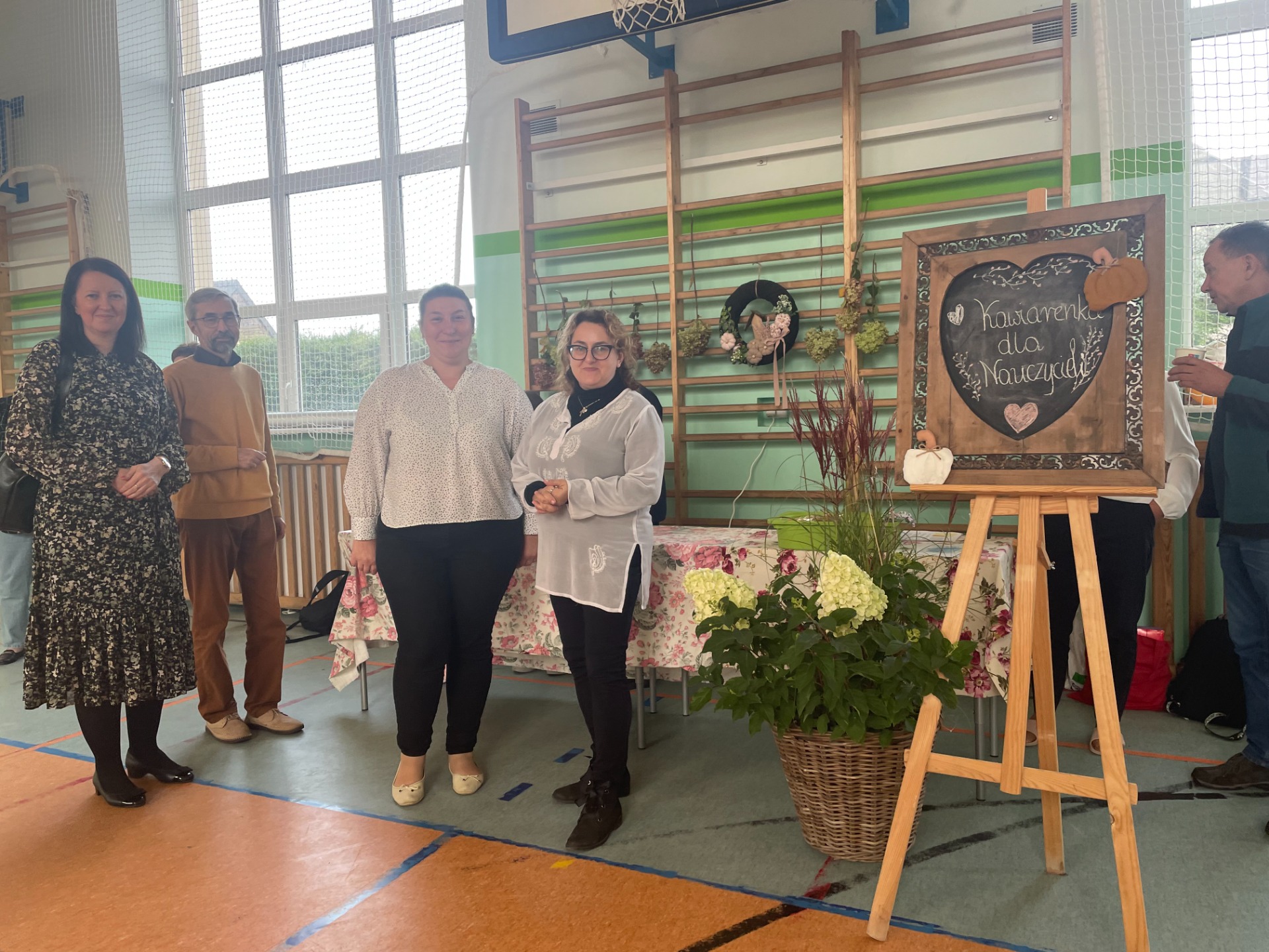 hdimge50e9e4c2f8488b553f705676b797a