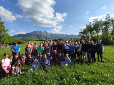 3. EDYCJA PROGRAMU „POZNAJ POLSKĘ” – UCZNIOWIE ZWIEDZALI RÓŻNE ZAKĄTKI NASZEGO KRAJU. FOT. SP CZYCZKOWY.