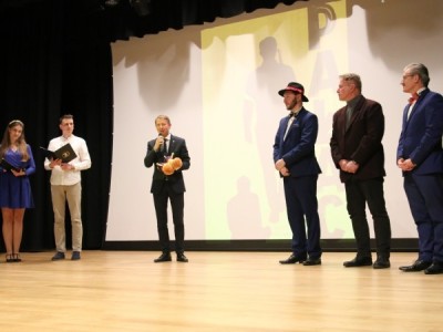 18.03 - EKRANIZACJA HISTORII PARTYZANTÓW Z "ZIELONEGO PAŁACU"