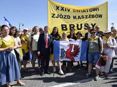 08.07 - BRUSZANIE NA ŚWIATOWYM ZJEŹDZIE KASZUBÓW