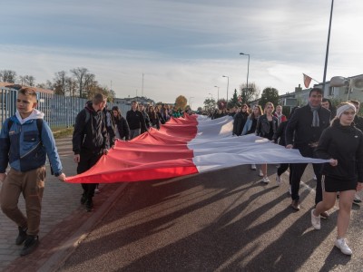 10.11 - MARSZ Z BIAŁO-CZERWONĄ