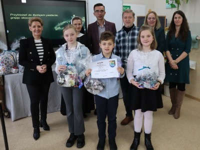 Reprezentacja klas IV-VIII Szkoły Podstawowej w Czyczkowach. 