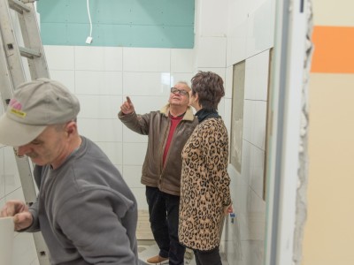 Adaptacja pomieszczeń na jadalnię w Lubni. 