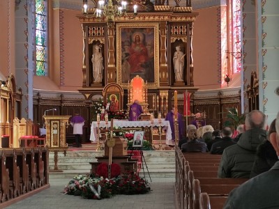 5 maja 2021 r. - pogrzeb. 