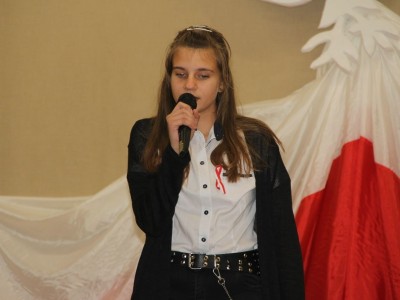  Kamila Kin „Miejcie nadzieję”,  Szkoła Podstawowa im. Stanisława Sikorskiego w Wielkich Chełmach