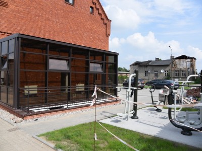 ZAGOSPODAROWYWANIE TERENU WOKÓŁ "STAREJ SZKOŁY"