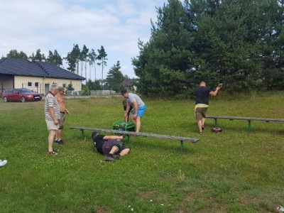 LUBNIA - RENOWACJA DREWNIANYCH ŁAWEK