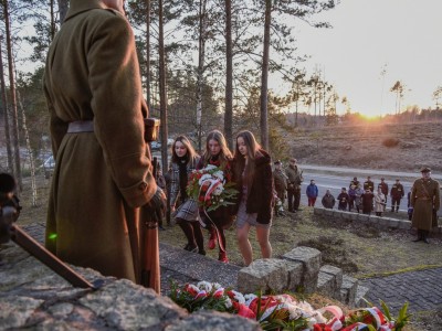 Delegacja Szkoły Podstawowej im. Kardynała Stefana Wyszyńskiego w Leśnie. 