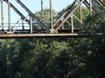 Szlak Brdy - most kolejowy w Męcikale