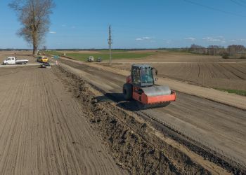 KONTYNUACJA PRAC BUDOWLANYCH NA DRODZE BRUSY – MAŁE GLIŚNO