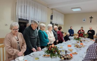 SENIORALNE SPOTKANIE OPŁATKOWE W MAŁYCH CHEŁMACH