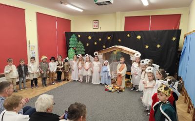 PRZEDSZKOLE NR 1: Dzień Babci i Dziadka