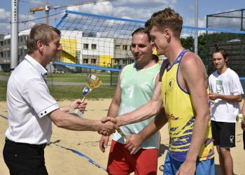 XX TURNIEJ SIATKÓWKI PLAŻOWEJ