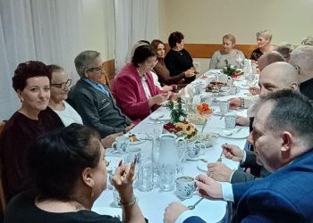 ŚWIĄTECZNE SPOTKANIE W HUCIE