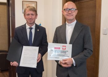 KONSERWACJA DACHU I ELEWACJI KOŚCIOŁA PARAFIALNEGO W LEŚNIE