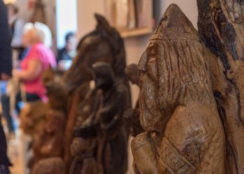 W ŚWIECIE RZEŹB GRZEGORZA SZOPIŃSKIEGO