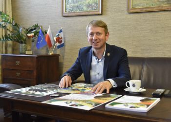 RADIO KASZËBË: BURMISTRZ BRUS O 35-LECIU MIASTA, GMINNYCH INWESTYCJACH I WYDARZENIACH KULTURALNYCH