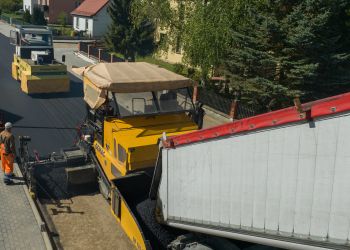 ASFALT NA DERDOWSKIEGO, CZASOWE ZAMKNIĘCIE POCZTOWEJ