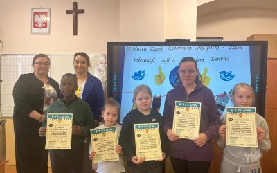 SP CZAPIEWICE: „Sukces naszych uczniów w ogólnopolskim konkursie plastycznym!”