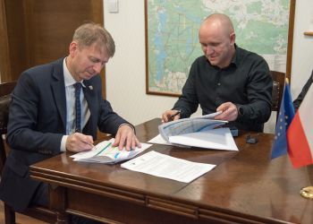 PRZEBUDOWA ZBIORNIKÓW WODNYCH W KILKU GMINNYCH MIEJSCOWOŚCIACH – UMOWY Z WYKONAWCĄ