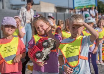 EUROPEJSKI DZIEŃ BEZ SAMOCHODU – PARADA AUTEK NA SZNURKU