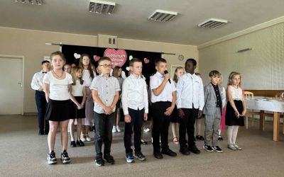 SP W CZAPIEWICACH: Dzień Rodziny