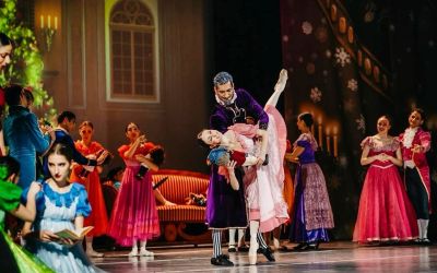 SP LUBNIA: Uczniowie ze Szkoły Podstawowej w Lubni na przedstawieniu baletowym pt. "Dziadek do orzechów"