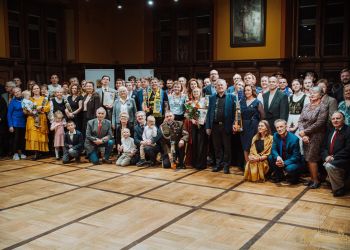 KATARZYNA KAMROWSKA I STOWARZYSZENIE "CIS" NAGRODZONE SKRAMI ORMUZDOWYMI