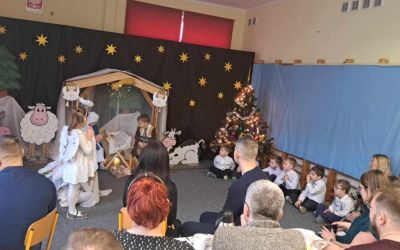 PRZEDSZKOLE NR 1: Maleńka Miłość