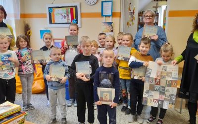 SP LUBNIA: Wyprawka czytelnicza dla pierwszoklasistów w ramach projektu ,,Mała książka - wielki człowiek"