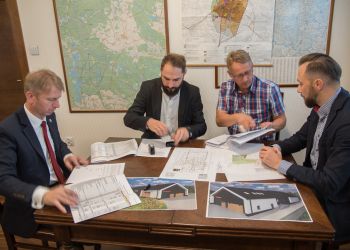 INWESTYCJA W BEZPIECZEŃSTWO I INTEGRACJĘ – GŁÓWCZEWICE ZYSKAJĄ ŚWIETLICĘ I REMIZĘ!