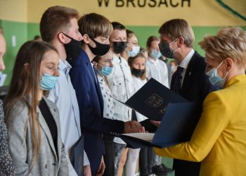 NAGRODY I STYPENDIA BURMISTRZA BRUS ROZDANE