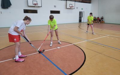 SP NR 1 W BRUSACH: Gminne Igrzyska Młodzieży Szkolnej w unihokeju dziewcząt