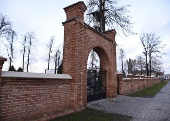 UROCZYSTOŚĆ WSZYSTKICH ŚWIĘTYCH – ZMIANA ORGANIZACJI RUCHU NA ULICACH BRUS