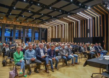 ZEBRANIE MIESZKAŃCÓW OSIEDLI: BEZPIECZEŃSTWO I ROZWÓJ INFRASTRUKTURY DROGOWEJ PRIORYTETEM