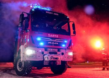 WÓZ BOJOWY ZDOBYTY W „BITWIE O WOZY” WYJEŻDŻA JUŻ DO AKCJI RATOWNICZYCH