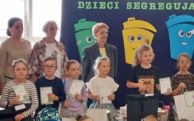 SP CZAPIEWICE: "IV GMINNY KONKURS ,,EKO-MODA’’