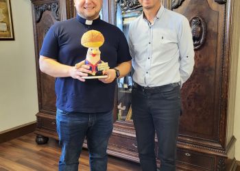 BURMISTRZ BRUS POŻEGNAŁ KS. ANDRZEJA WĘSIERSKIEGO