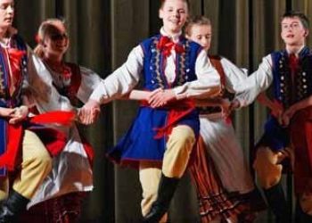 Warsztaty pieśni i tańca kaszubskiego na wesoło. Drodzy seniorzy zapraszamy!