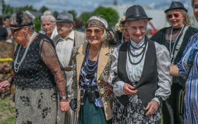 JUŻ PO RAZ PIĄTY SPOTKALI SIĘ NA PIKNIKU RETRO