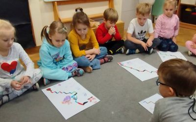 PRZEDSZKOLE NR 1: Kodowanie na dywanie