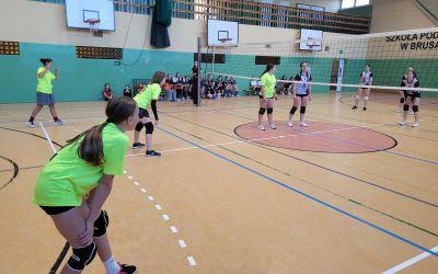 SP BRUSY NR 1: Mecze sparingowe z SP 7 Chojnice i z KLO