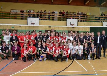 Siatkarska rywalizacja Pań z okazji Dnia Kobiet