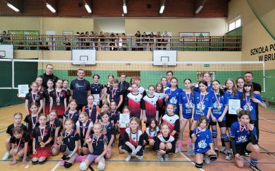 SP BRUSY NR 1: Gminne Igrzyska Dzieci w minipiłce siatkowej dziewcząt