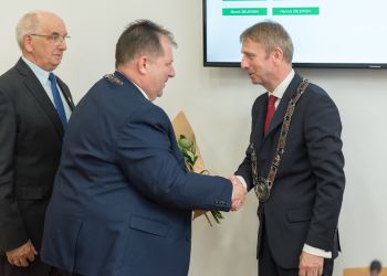 JEDNOGŁOŚNE WOTUM ZAUFANIA I ABSOLUTORIUM DLA BURMISTRZA BRUS