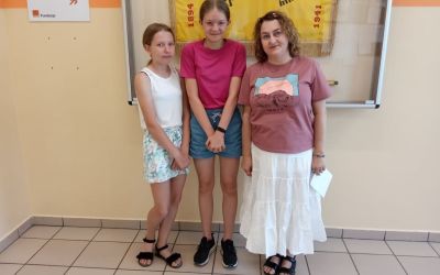 SP LUBNIA: Laureatki Wojewódzkiego Konkursu Poetycko – Prozatorskiego „Miłość, Przyjaźń, Dobro” z SP w Lubni