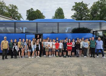 MŁODZIEŻ Z OSP WYRUSZYŁA NA OBÓZ SZKOLENIOWY DO WAMBIERZYC