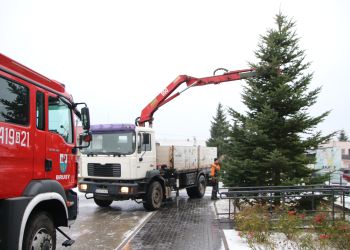 ZACZYNAJĄ POJAWIAĆ SIĘ OZDOBY ŚWIĄTECZNE W NASZYM MIEŚCIE