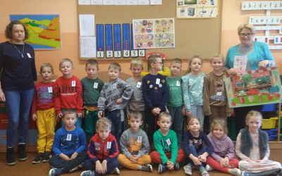 SP LUBNIA: Dzień Kredki i spotkanie z panią pielęgniarką